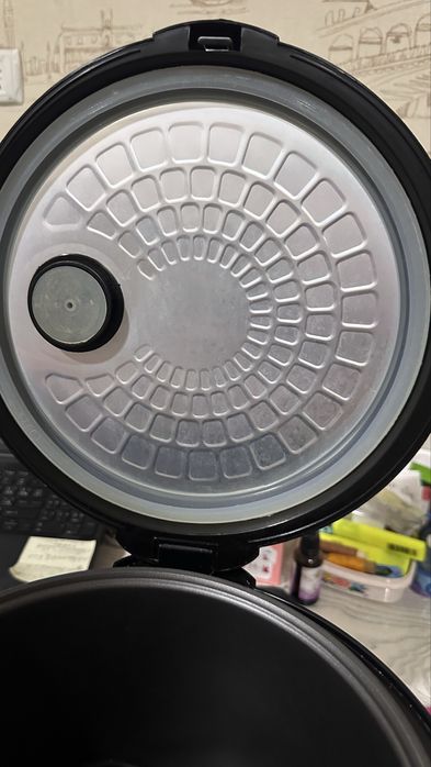 Мультиварка смотрите фото