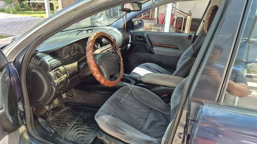 Опель омега 1994