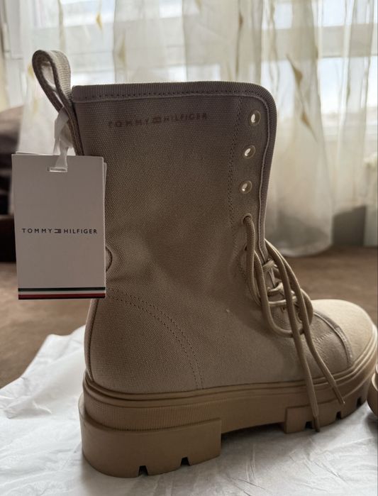 Оригинални дамски боти Tommy hilfiger