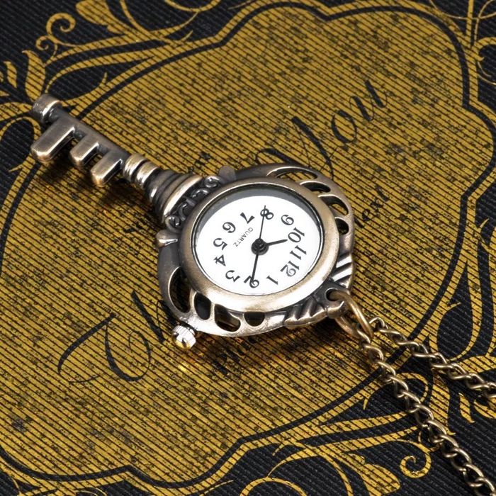 Ceas medalion cheie vintage