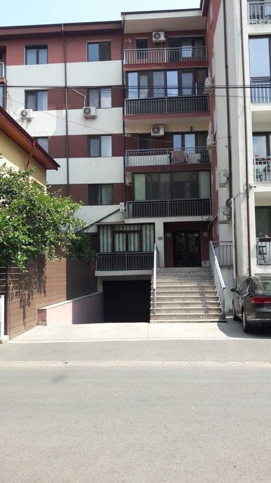 De închiriat garsoniera noua sector 3