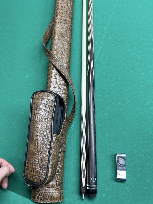 Бильярдный кий королев