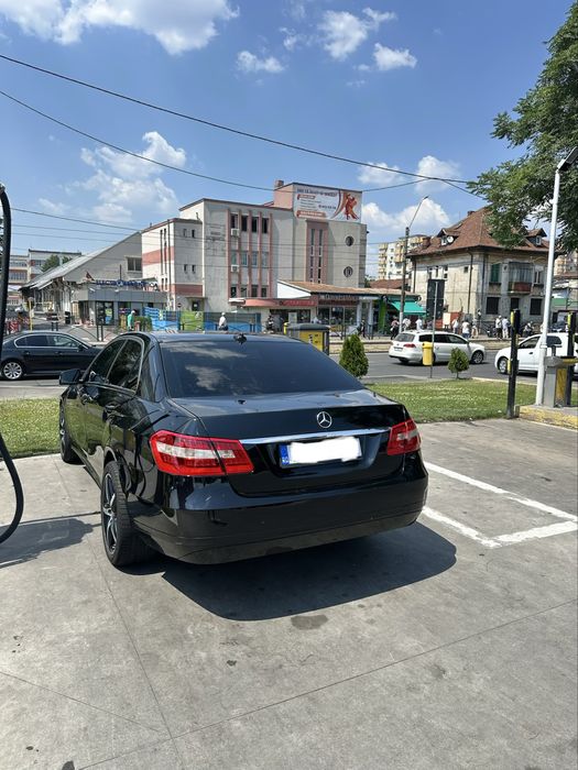 MERCEDES-BENZ E-Class 2012