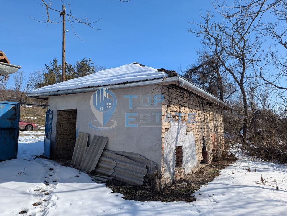 Промишлено помещение в покрайнините на град Борово, област Русе