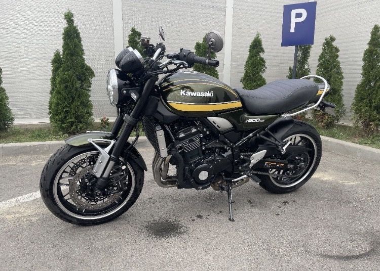 Kawasaki Z900RS
