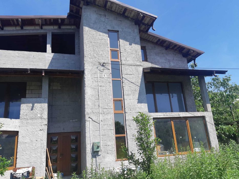 Casa cu teren in com. Bradu, sat Geamana