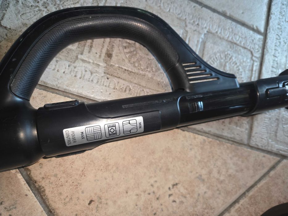 Прахосмукачка Rowenta silence force cyclonic 2100w