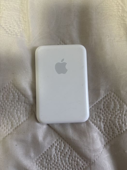 Aple magSafe проктически новый оригинал