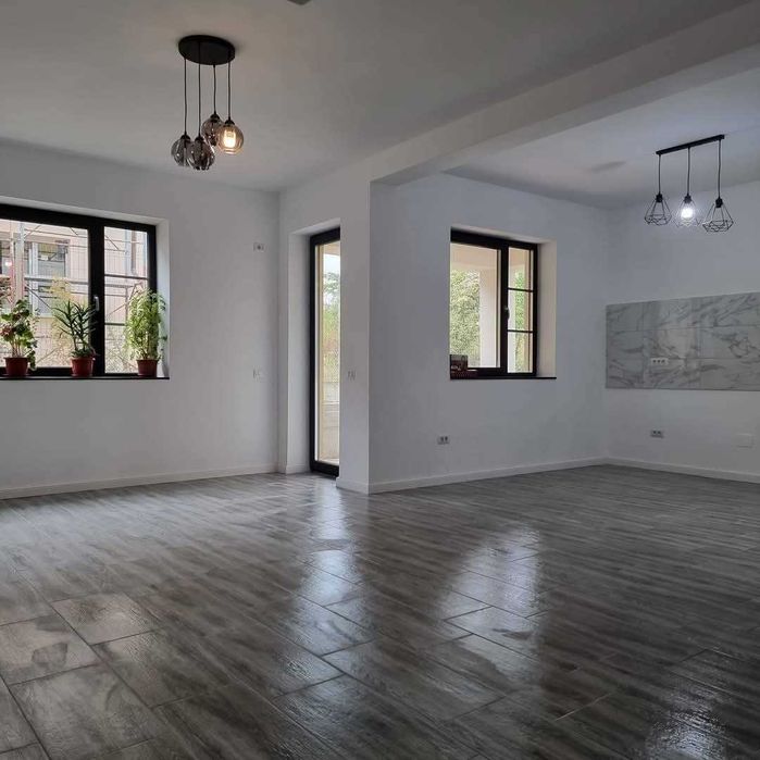 Casa duplex de inchiriat