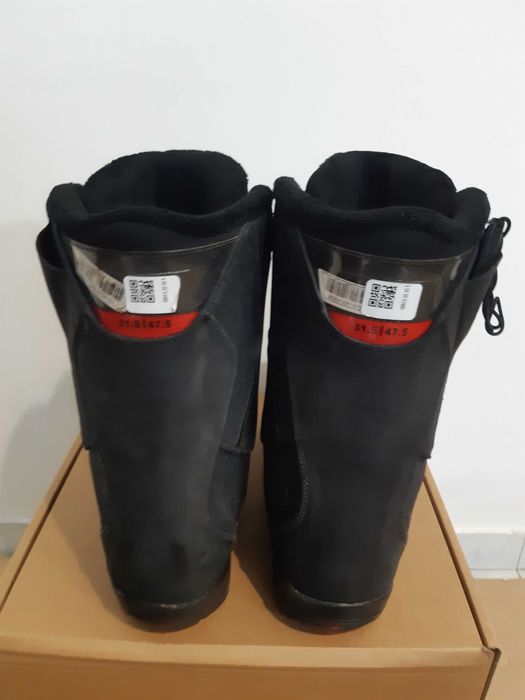Boots snowboard Deeluxe marime 47 - 47,5 mondo 31,5 strangere rapida