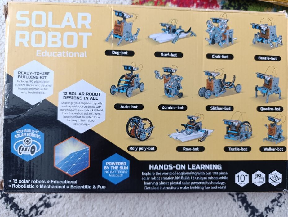 Robot solar 12 în 1