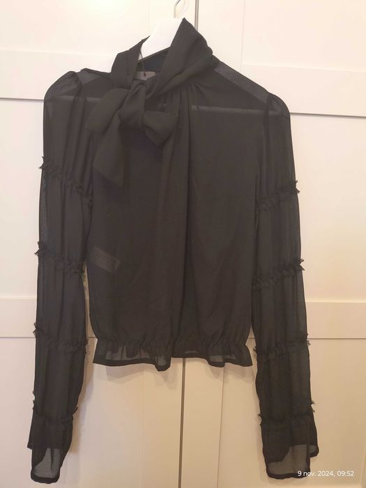 Bluza cu funda, noua, cu eticheta