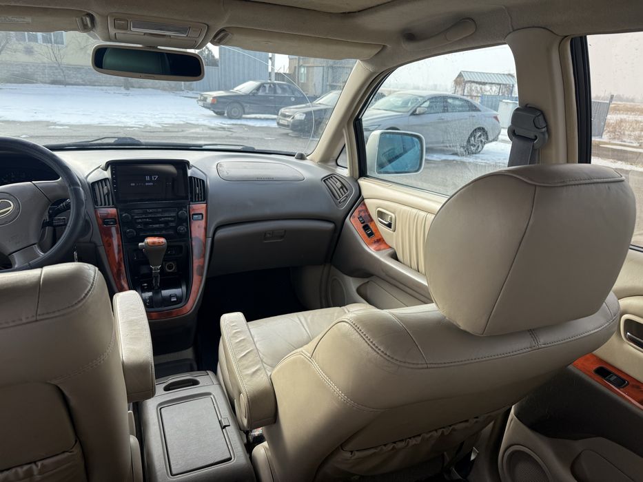 Rx300  лексуз в хорошем состоянии