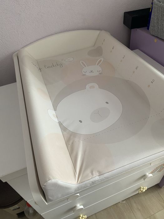 Попивалник с дървена поставка към него