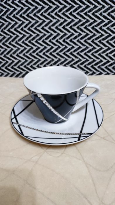 Элитная чашка с блюдцем, камни Сваровски.