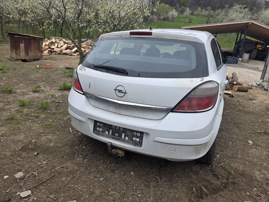 OPEL Astra 2005 — imagine 4