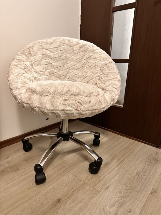 Vand scaun birou achizitionat din Mobexpert