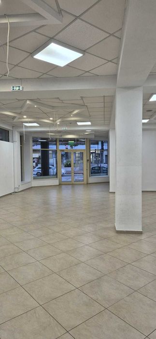 Spatiu Comercial Ultracentral , Parter de Inchiriat