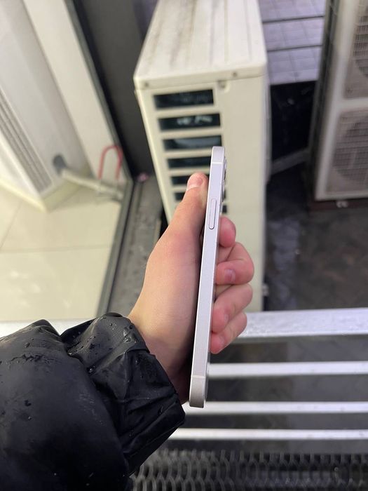 Iphone 12 с гарантией