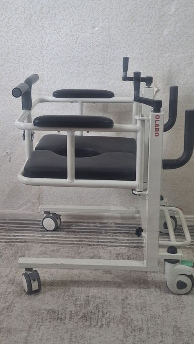 Санитарный  стул