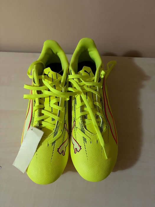 Vand ghete de fotbal