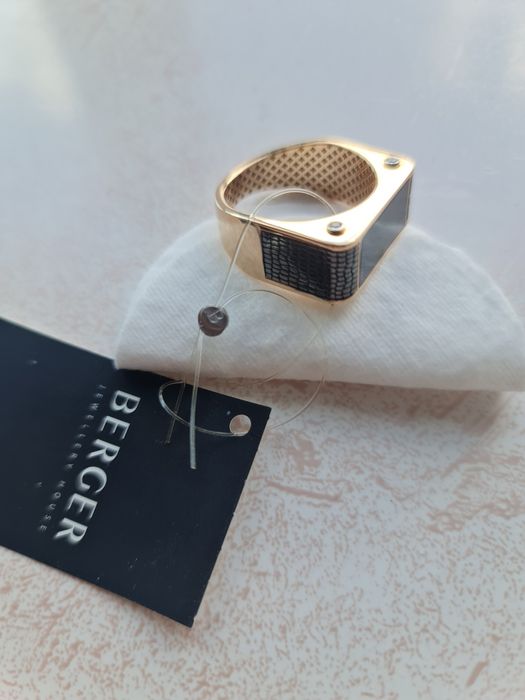 Новое кольцо печатка "Berger "