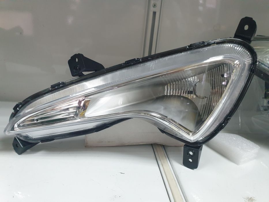 Противотуманка Hyundai Accent  ЛЕВАЯ ,ОДНА