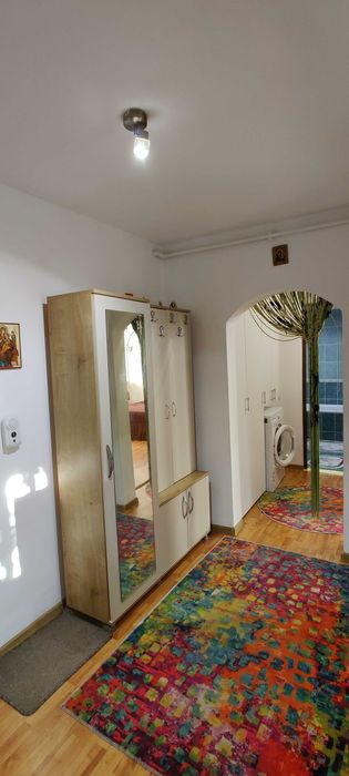 Apartament cu două camere pentru inchiriat