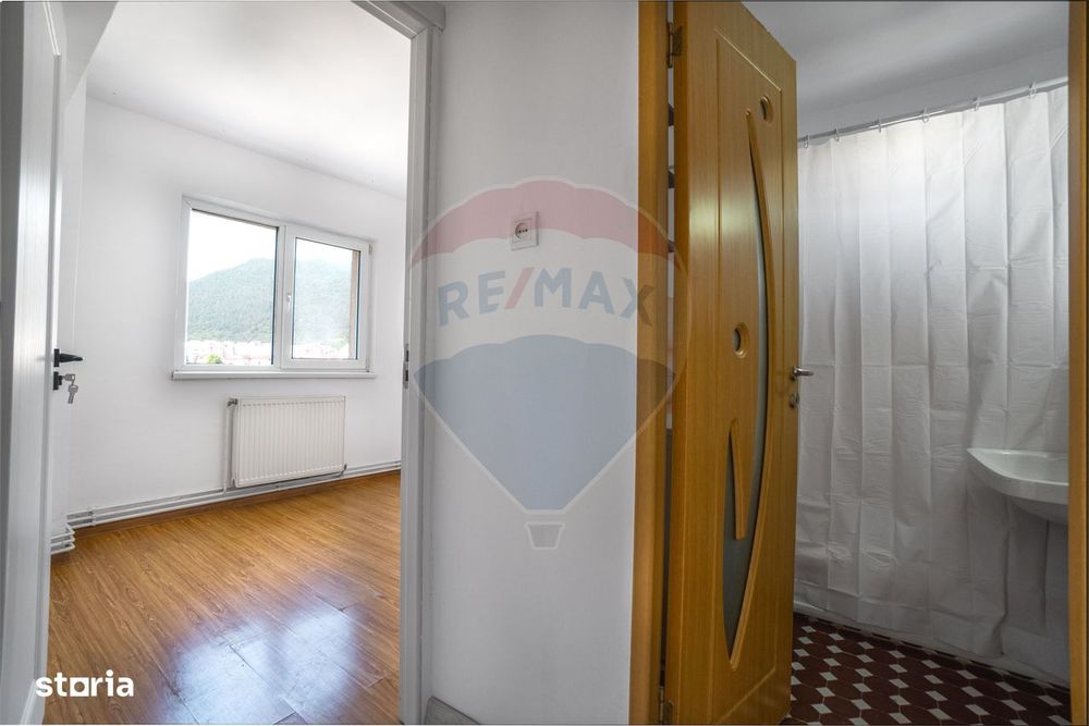 Apartament cu 4 camere de inchiriat |2 BAI | RACADAU| COMISION 0%