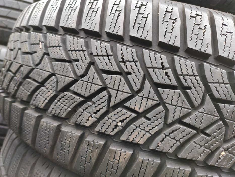 4бр Зимни гуми 215 60 16 - Dunlop