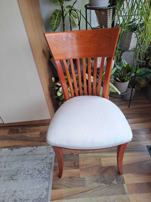 Продавам 4 стола