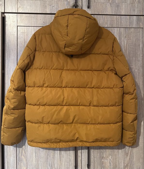 Продаю верхнюю одежду