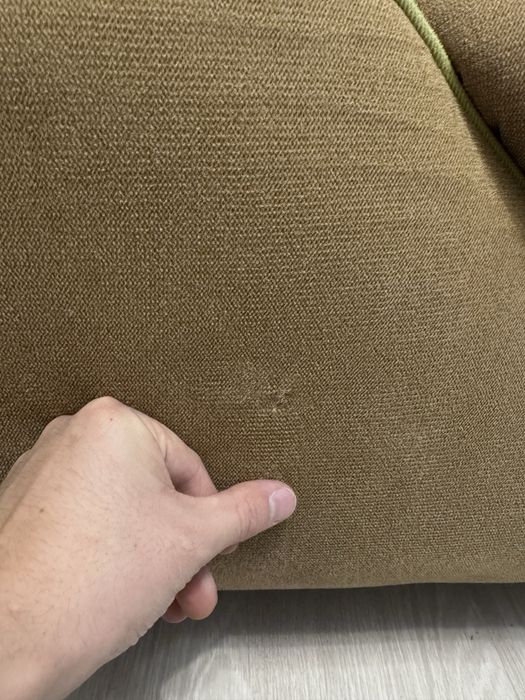 Диван отличный с креслом вместе