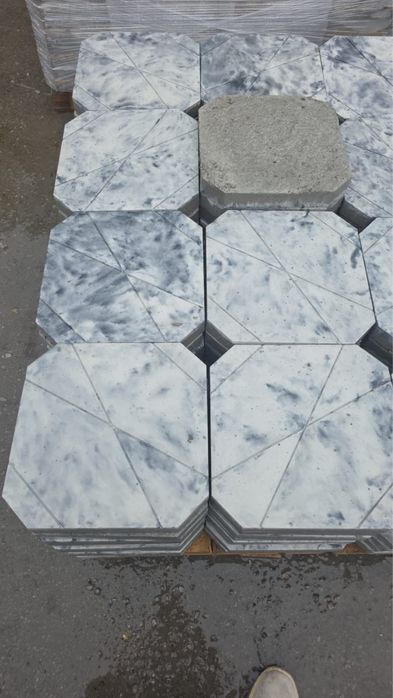 Брусчатка Алматы