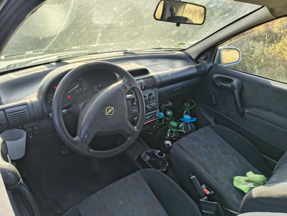 Vând Opel  CORSA și Opel Vectra