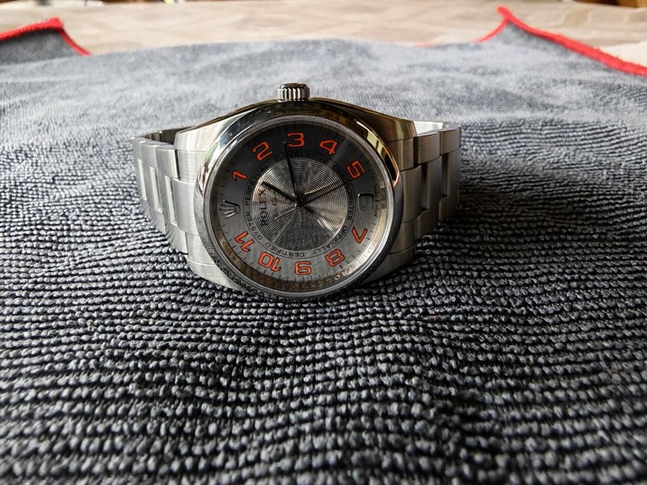 Продавам оригинален часовник rolex