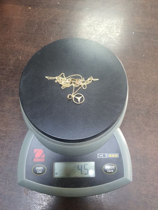 Златен синджир с медалиони 4.5гр. 585/14к