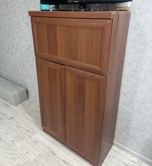 Продам два шкафа