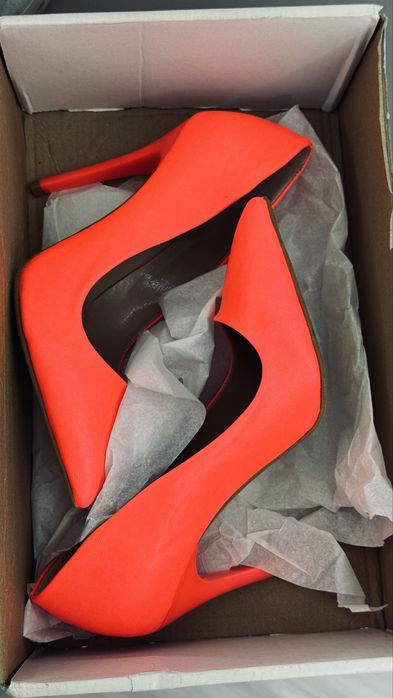 Туфли лодочки в цветк фукси оранжевый (производство Турция) 36,39,40 р