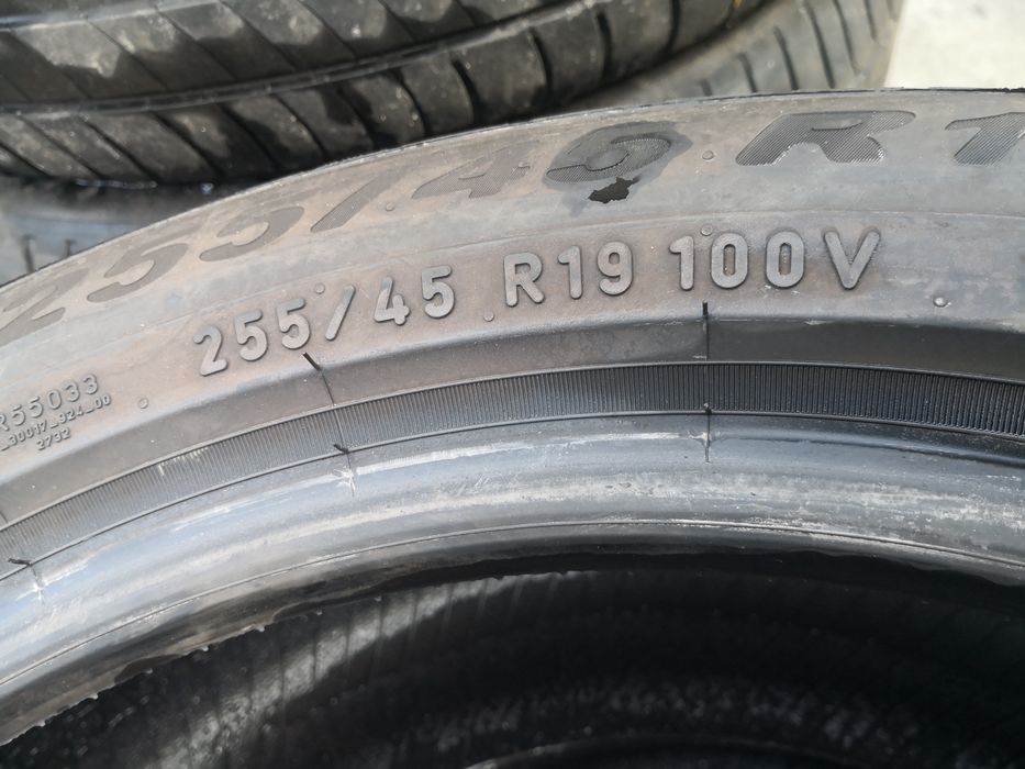 255 45 19 цола гуми Pirelli dot 23 4 броя