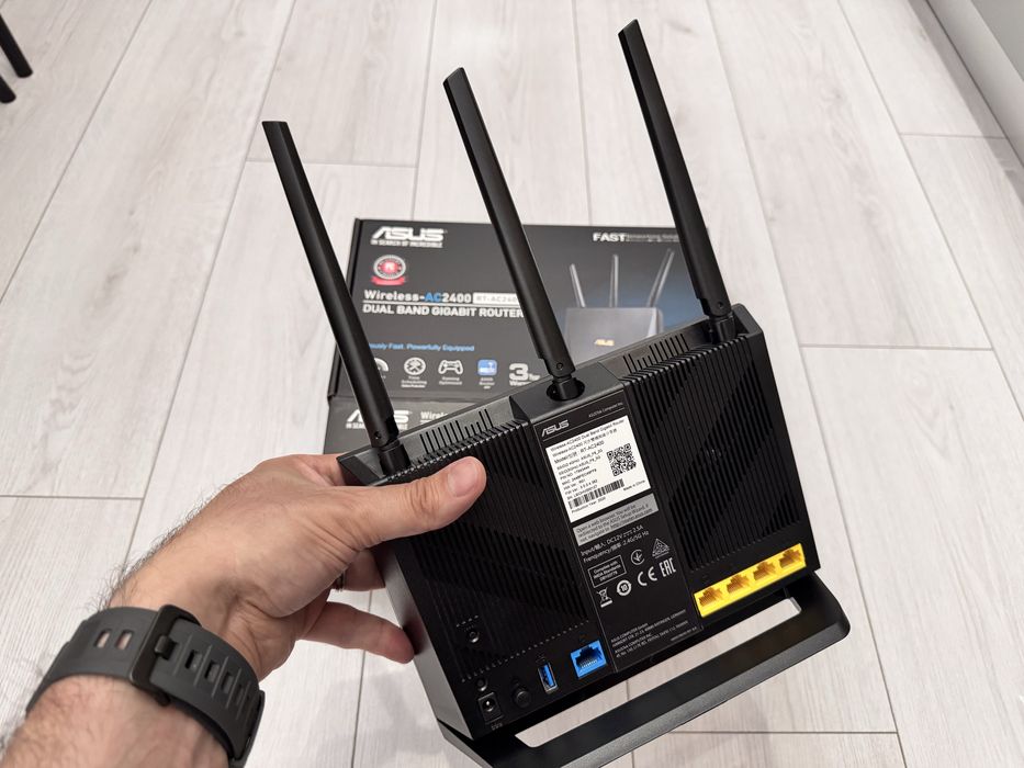 Router Asus RT-AC2400