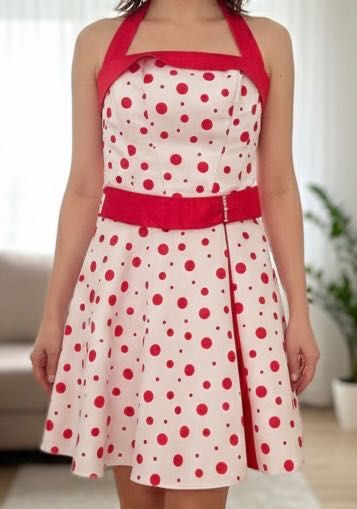 Продам платье 42 размер женское/детское