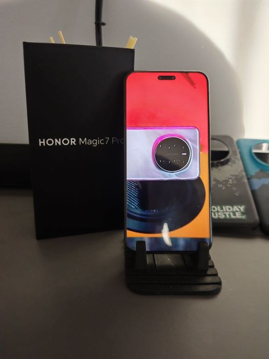 Honor Magic 7 Pro în stare foarte bună