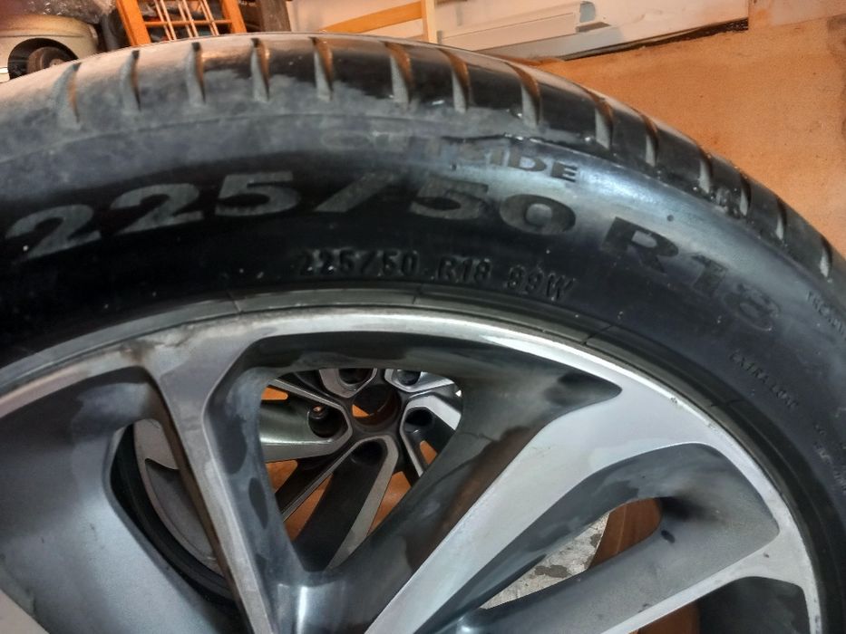 Летни гуми Pirelli Cinturato P7 225/50 R18 с алуминиеви джанти и датчици (TPMS) – Комплект 4 бр.