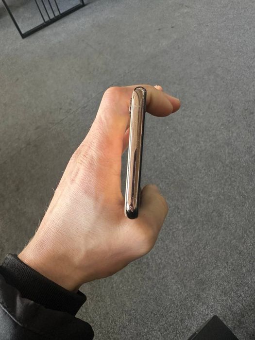 Srochna sotiladi xs Max 256 gb gold