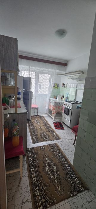 Vând apartament cu 2 camere, decomandat