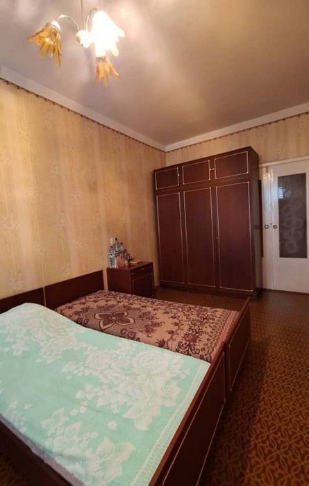 Продаётся квартира Юнусабад 15кв 4/5/5