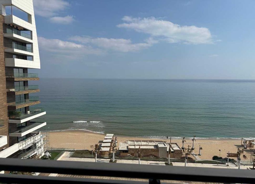 Дава се под наем Двустаен апартамент в к.к. Слънчев ден - 152 кв.м за 1495.83 € - Снимка #1