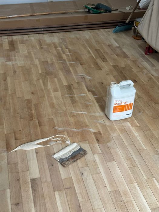 Parchet rașchetare scara recondiționare dușumea șlefuire renovare laminat