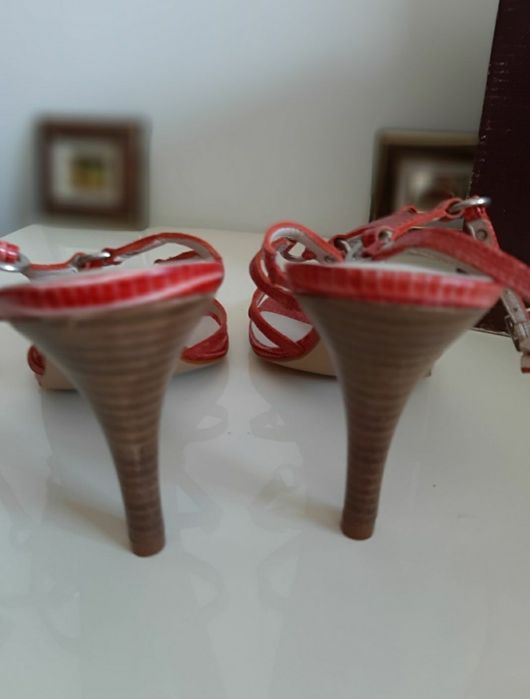 Sandale Minelli boutiq,noi,piele naturala,corai,splendide 38